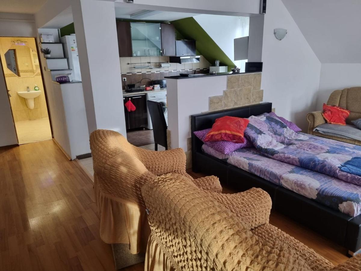 Penthouse Apartament 2 Floors, 2 Bedroom , 2 Bath, 120 Sqm , Inside Yard Parking Cluj-Napoca Extérieur photo